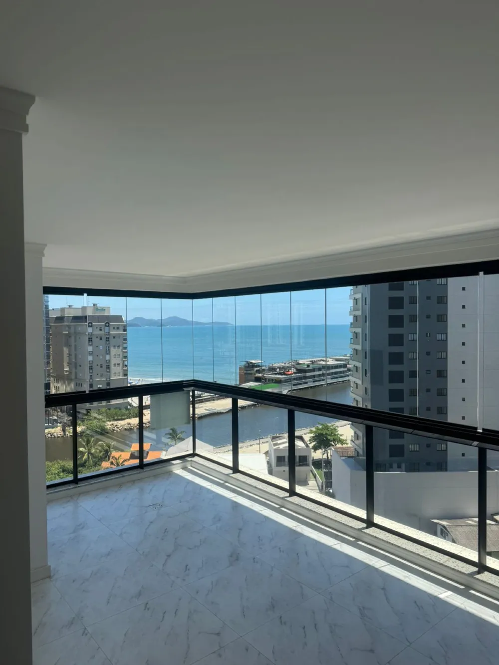 Apartamento para venda no bairro Perequê em Porto Belo