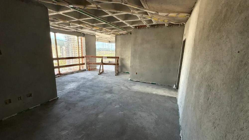 Apartamento para venda no bairro Meia Praia em Itapema