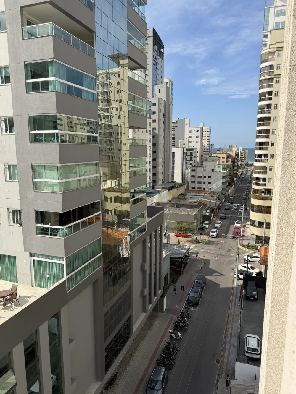 Apartamento para venda no bairro Meia Praia em Itapema