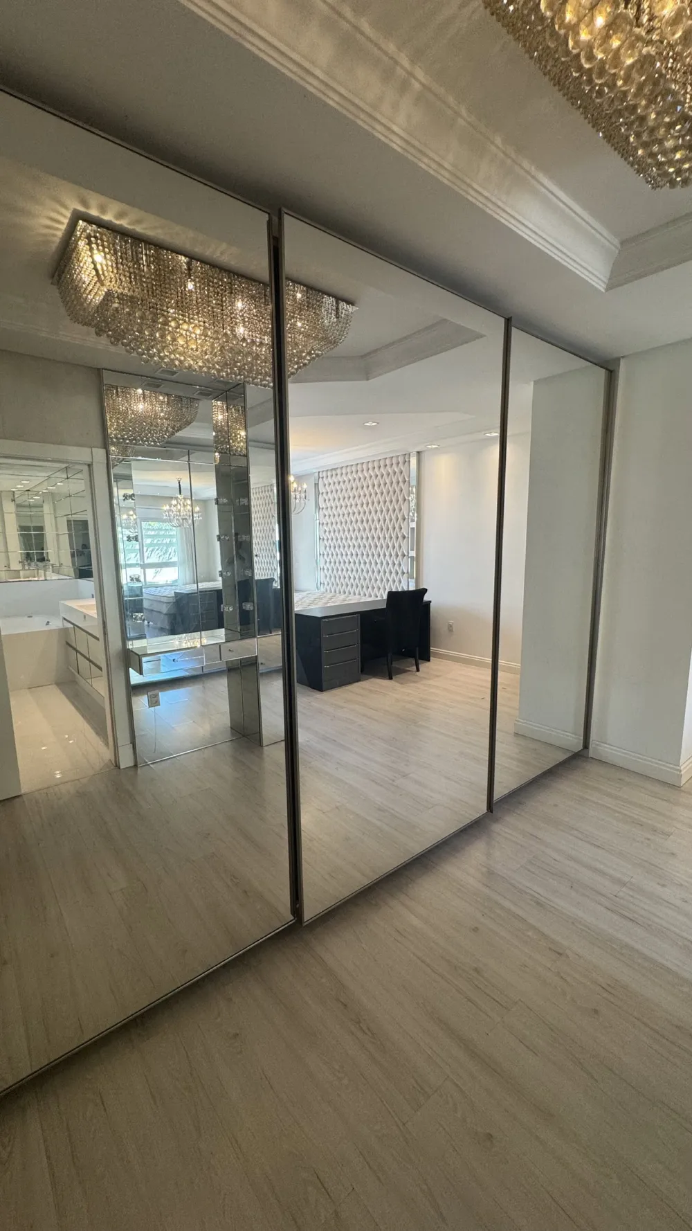 Apartamento 4 quartos para venda no bairro Meia Praia em Itapema