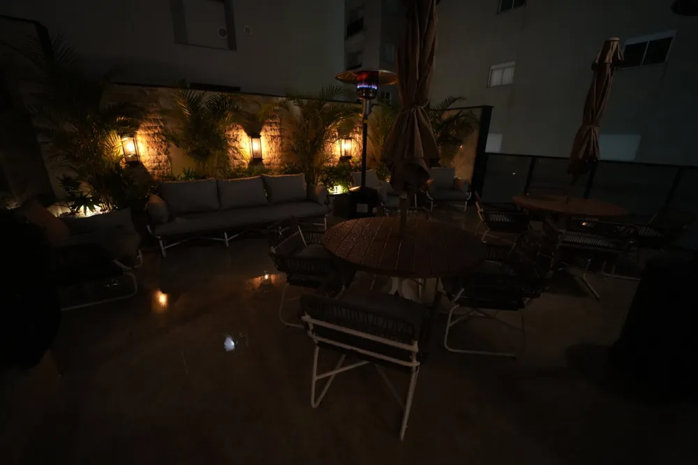 Apartamento para venda no bairro Meia Praia em Itapema
