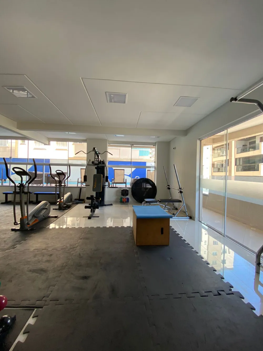 Apartamento para venda no bairro Meia Praia em Itapema