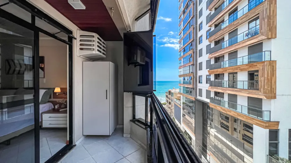 Apto. Cobertura 3 quartos para venda no bairro Meia Praia em Itapema