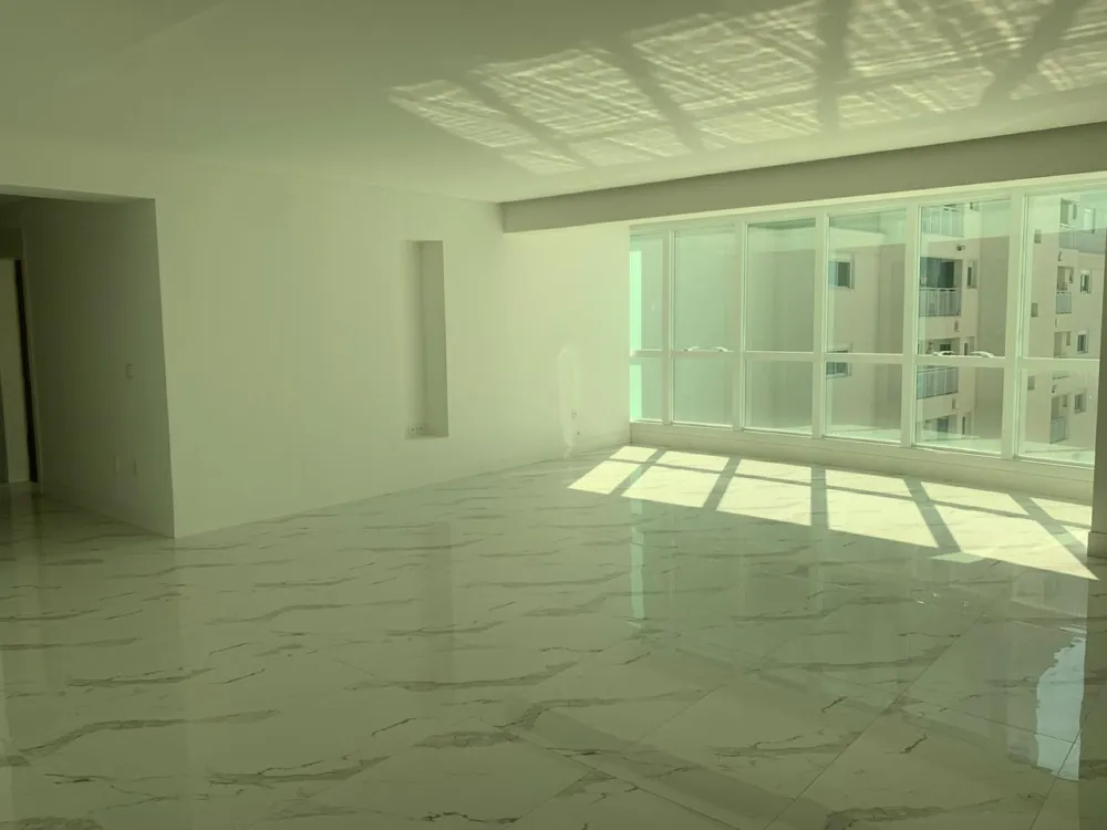 Apartamento para venda no bairro Barra Sul em Balneário Camboriú