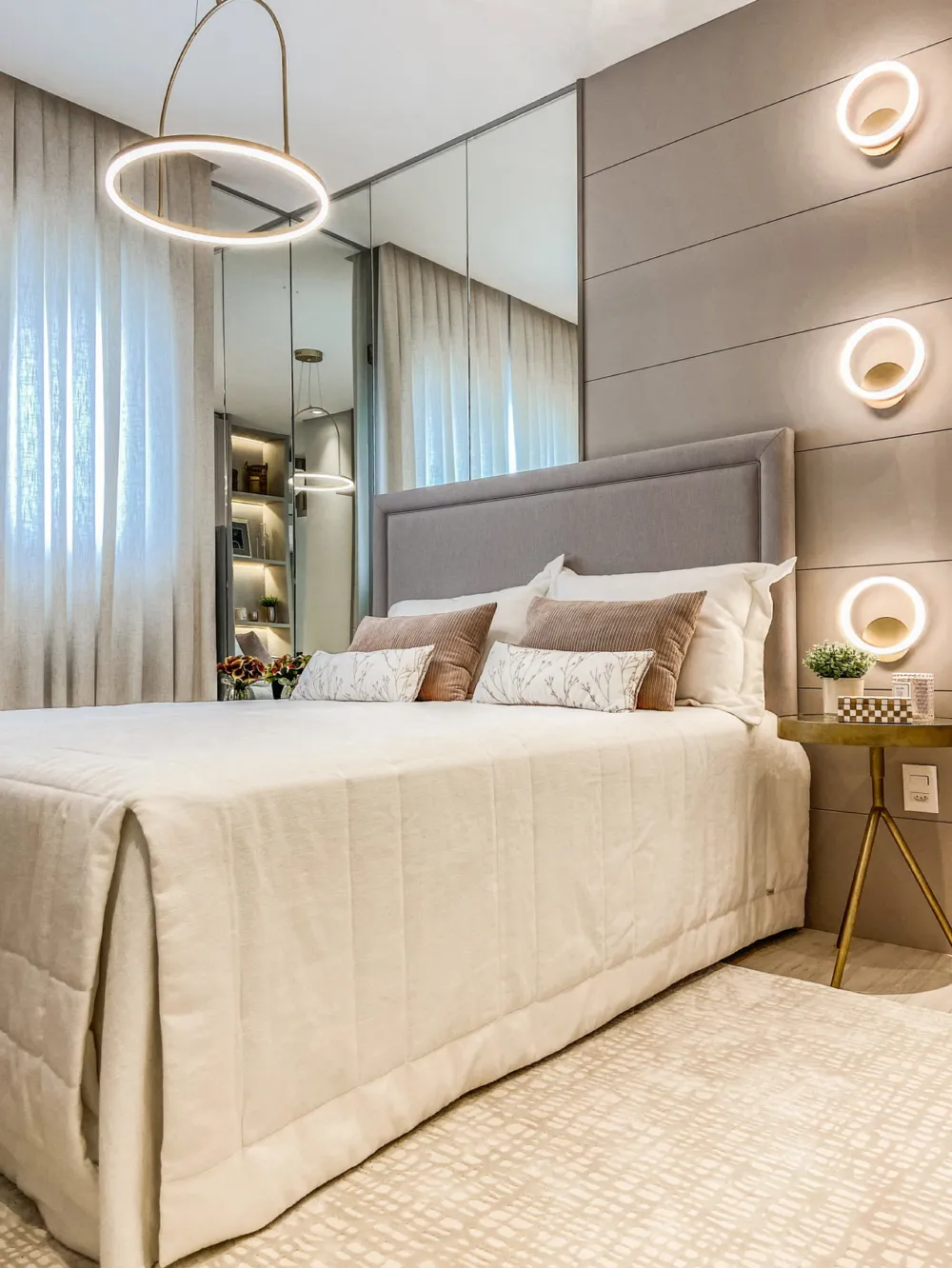 Apartamento para venda no bairro Meia Praia em Itapema