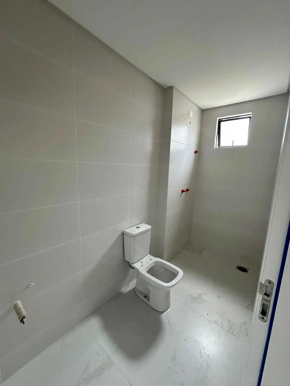 Apartamento para venda no bairro Meia Praia em Itapema