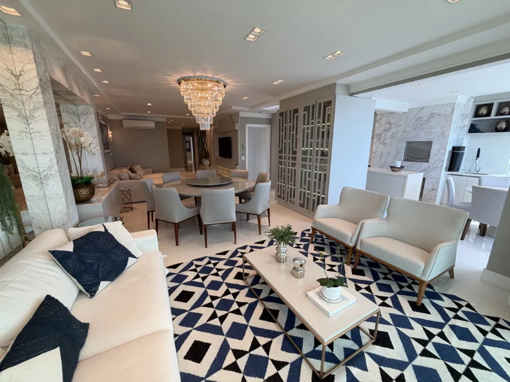 Apartamento para venda no bairro Meia Praia em Itapema