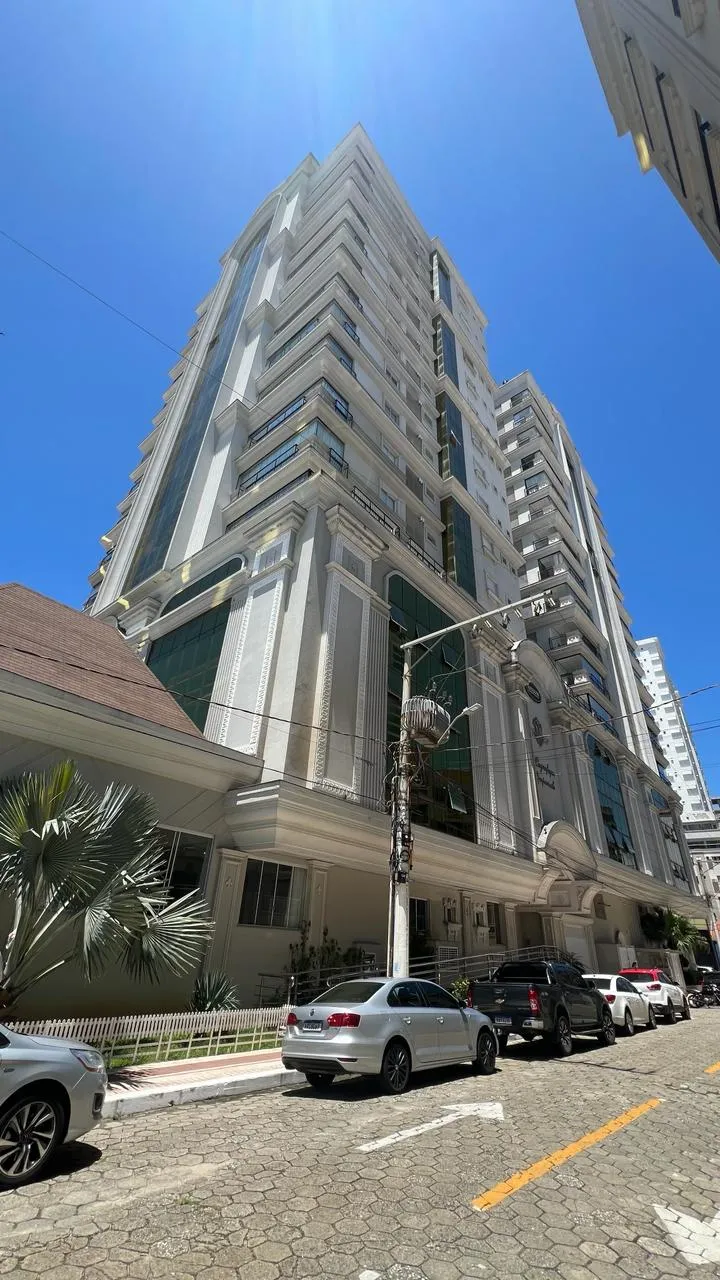 Apartamento 4 quartos para venda no bairro Meia Praia em Itapema