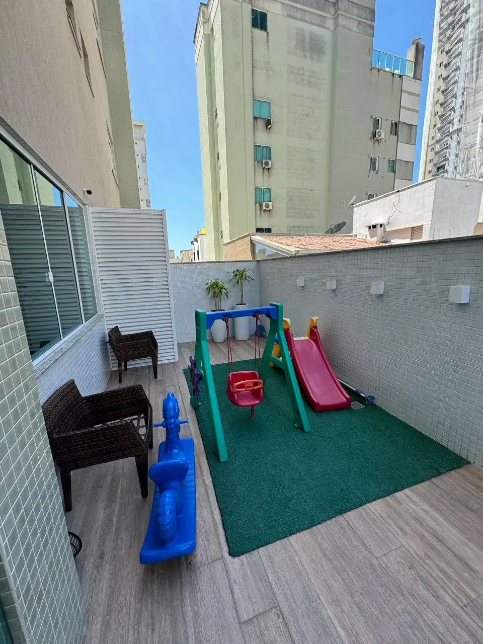 Apartamento 3 quartos para venda no bairro Meia Praia em Itapema