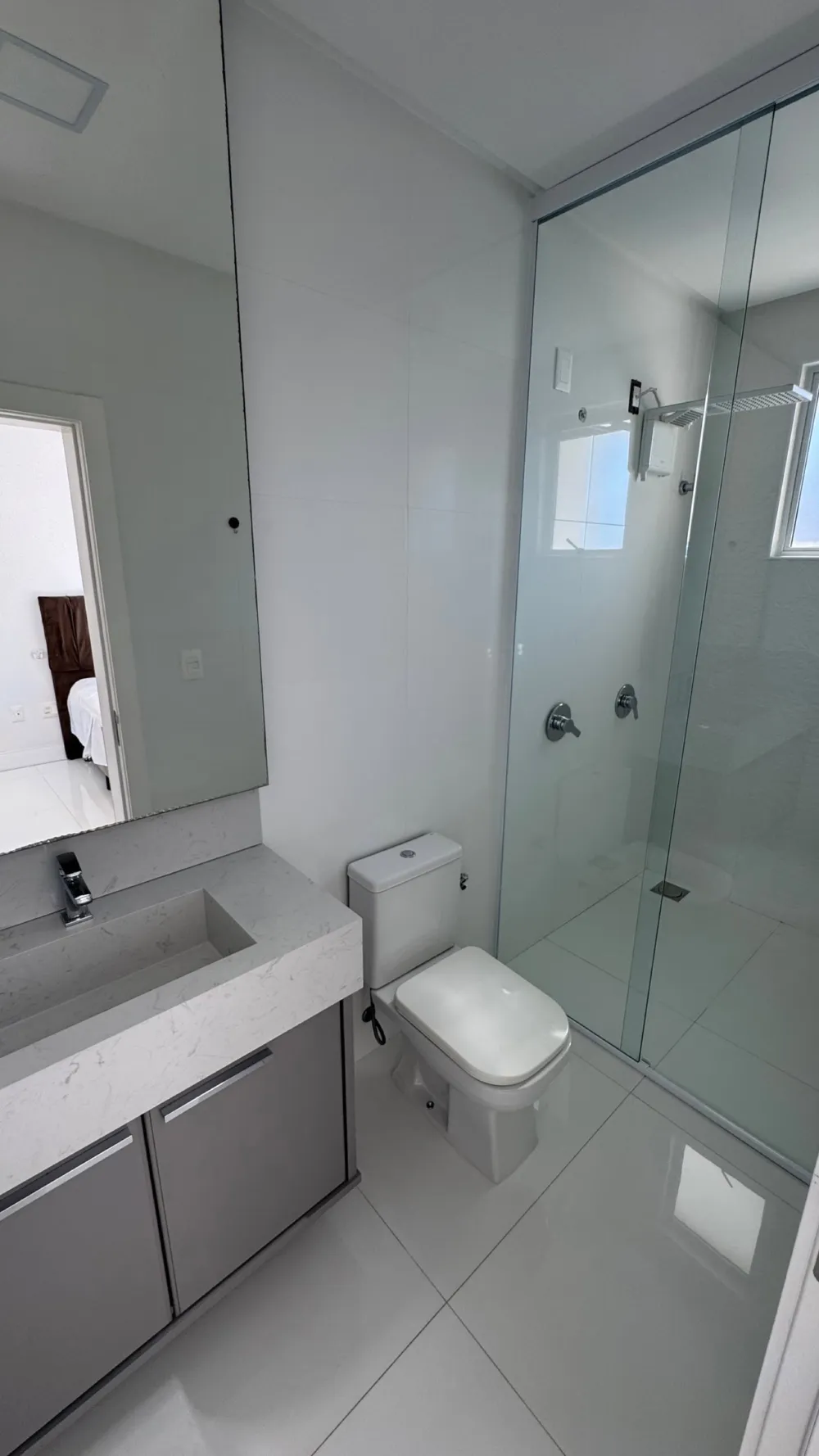 Apartamento para venda no bairro Meia Praia em Itapema