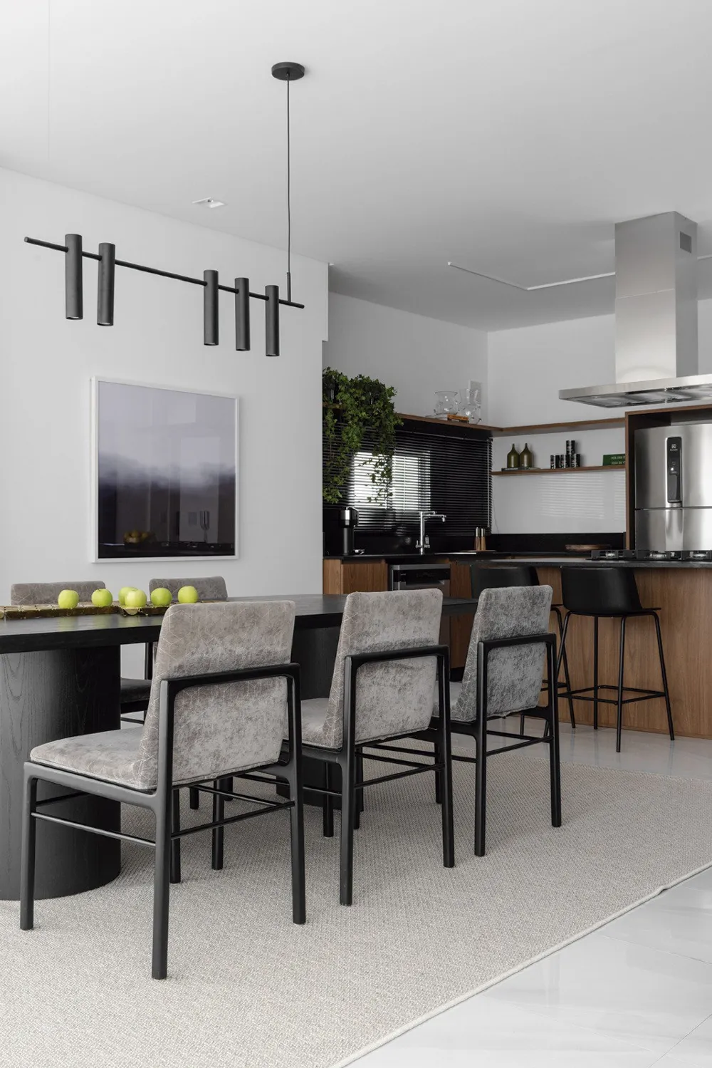 Apartamento para venda no bairro Meia Praia em Itapema