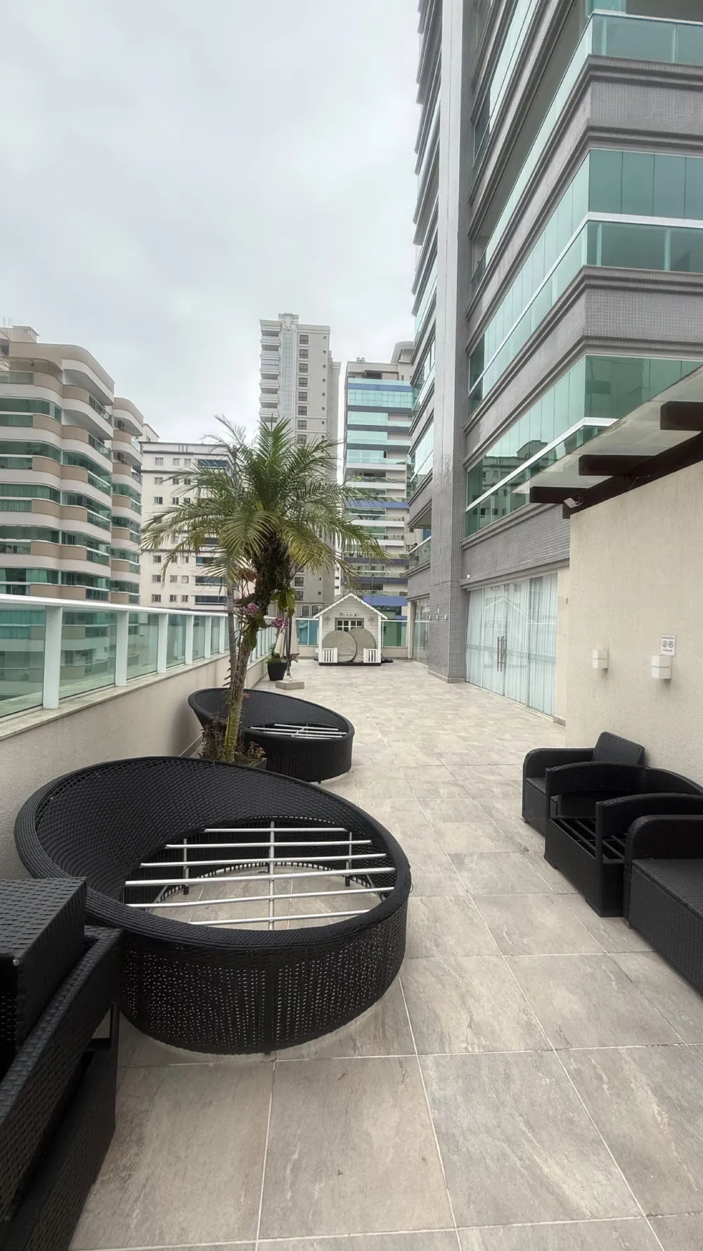 Apartamento 3 quartos para venda no bairro Meia Praia em Itapema