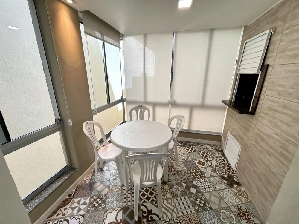Apartamento para venda no bairro Meia Praia em Itapema