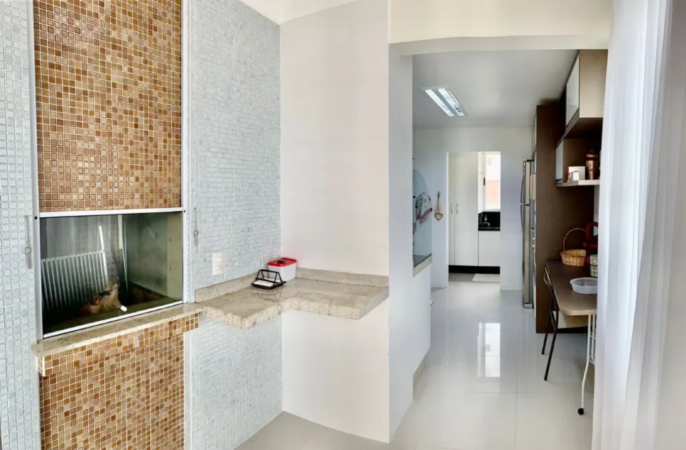 Apartamento para venda no bairro Meia Praia em Itapema
