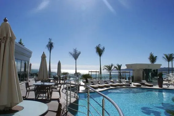 Apartamento 4 quartos para venda no bairro Meia Praia em Itapema