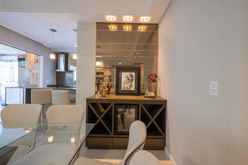 Apartamento para venda no bairro Meia Praia em Itapema