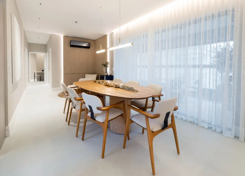 Apartamento para venda no bairro Meia Praia em Itapema