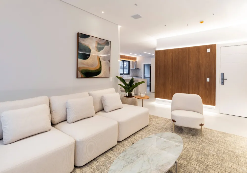 Apartamento para venda no bairro Meia Praia em Itapema