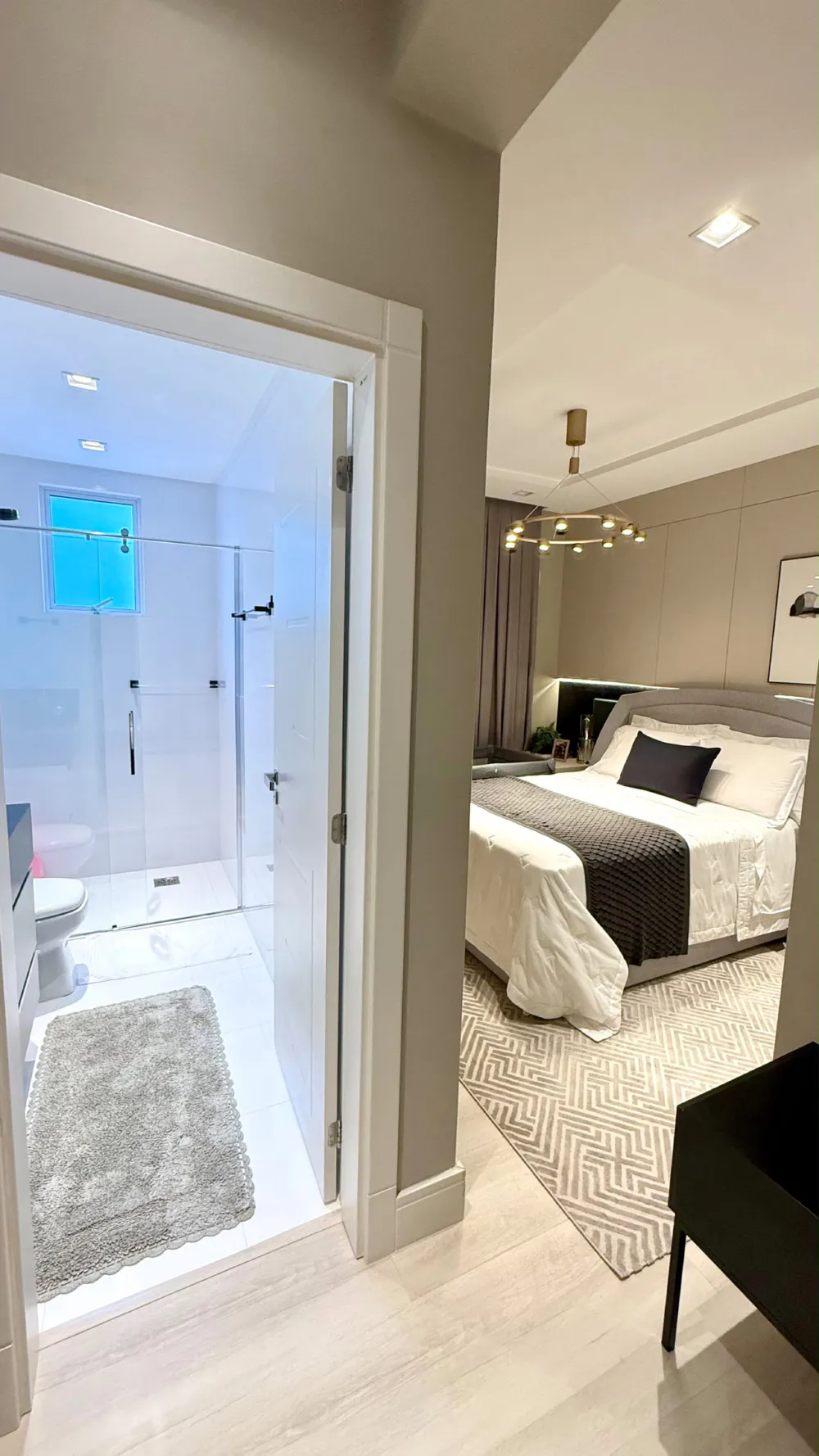 Apartamento para venda no bairro Meia Praia em Itapema