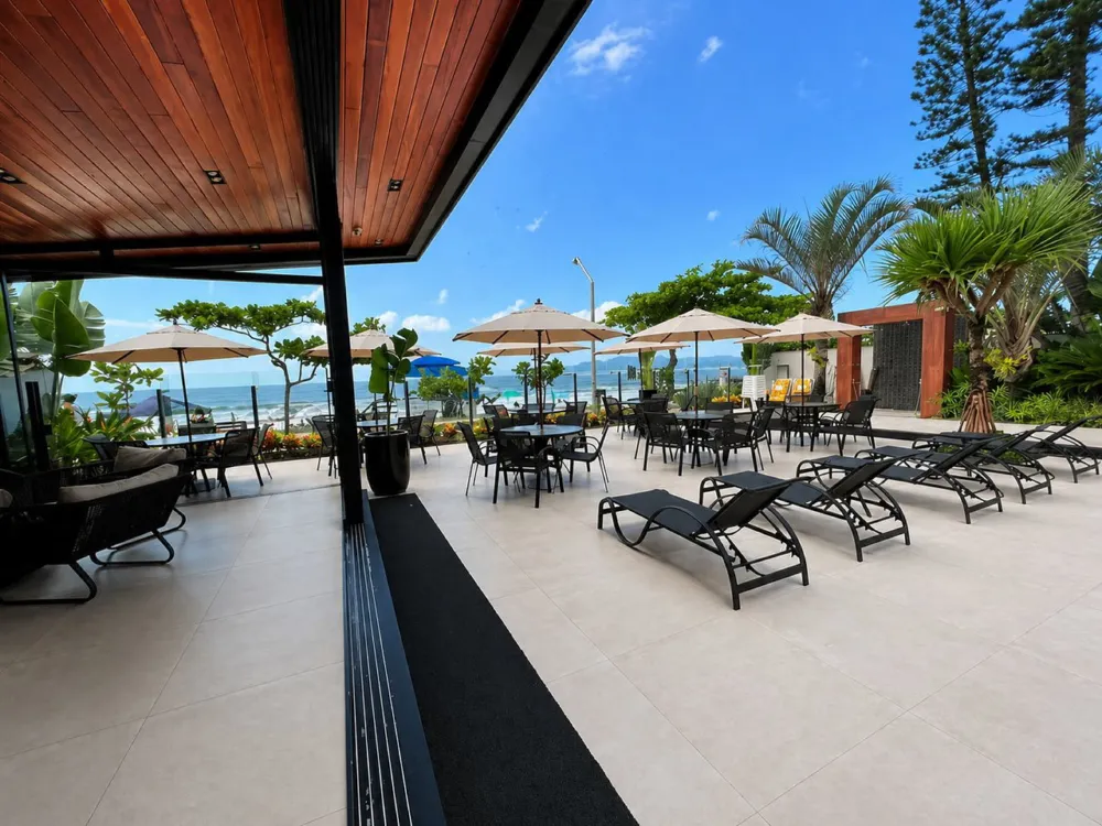 Apartamento para venda no bairro Meia Praia em Itapema