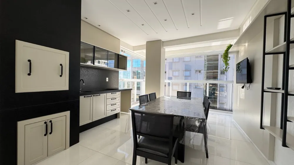 Apartamento para venda no bairro Meia Praia em Itapema