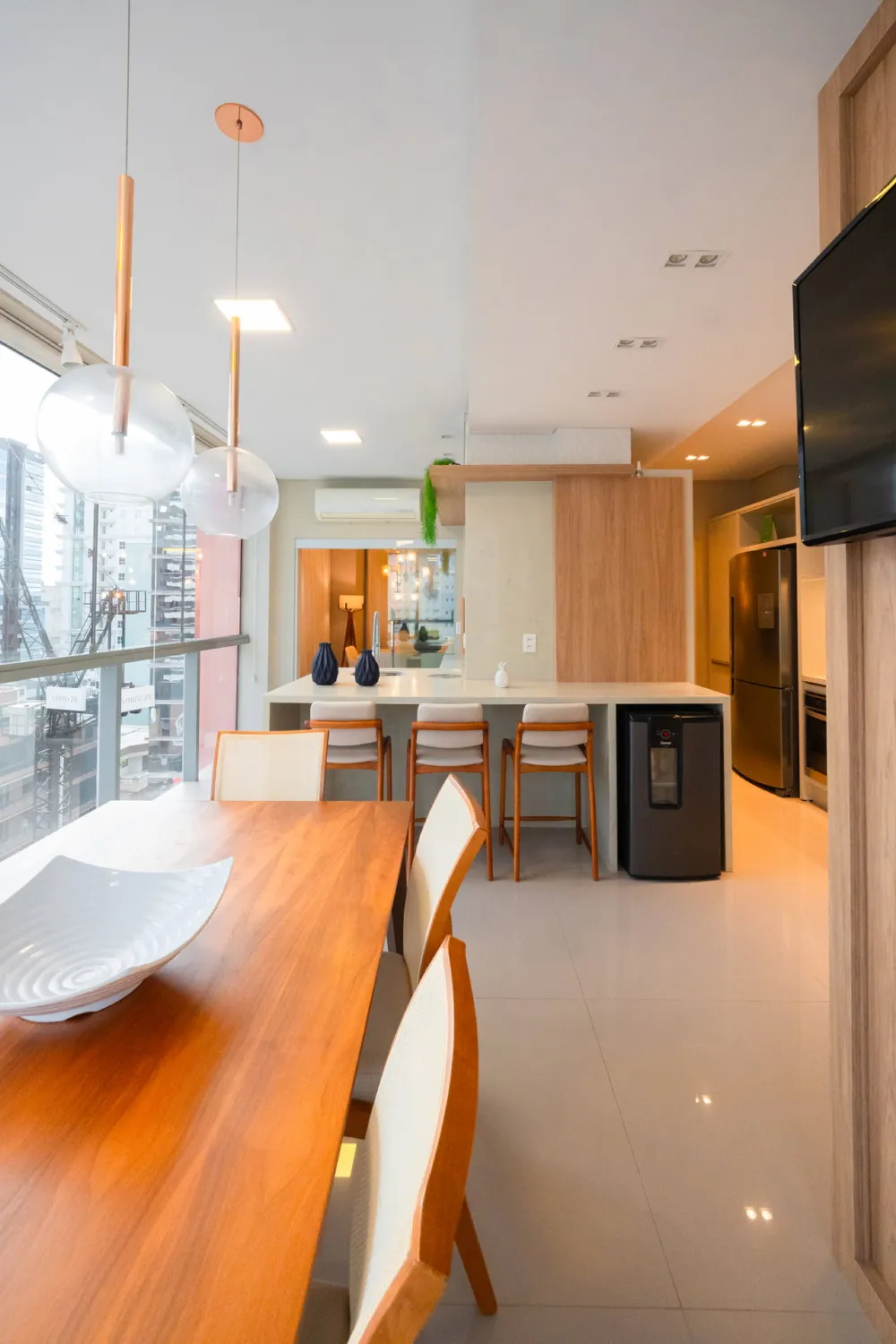 Apartamento para venda no bairro Meia Praia em Itapema