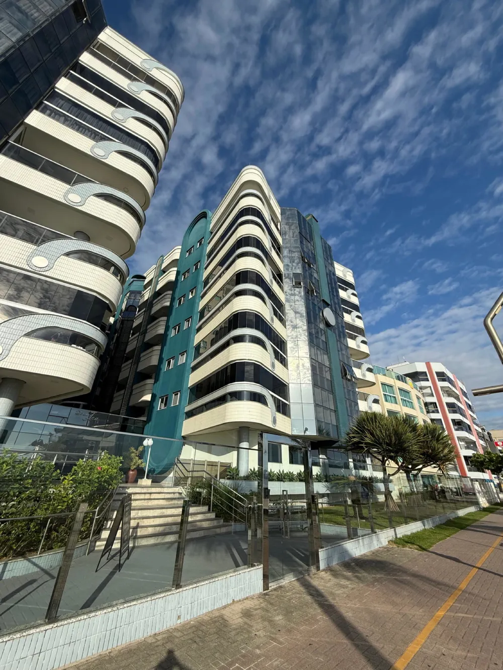 Apartamento para venda no bairro Meia Praia em Itapema