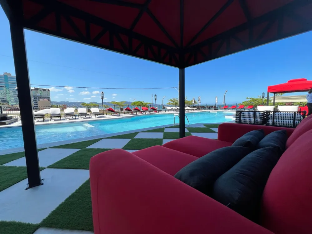 Apartamento para reserva no bairro Meia Praia em Itapema