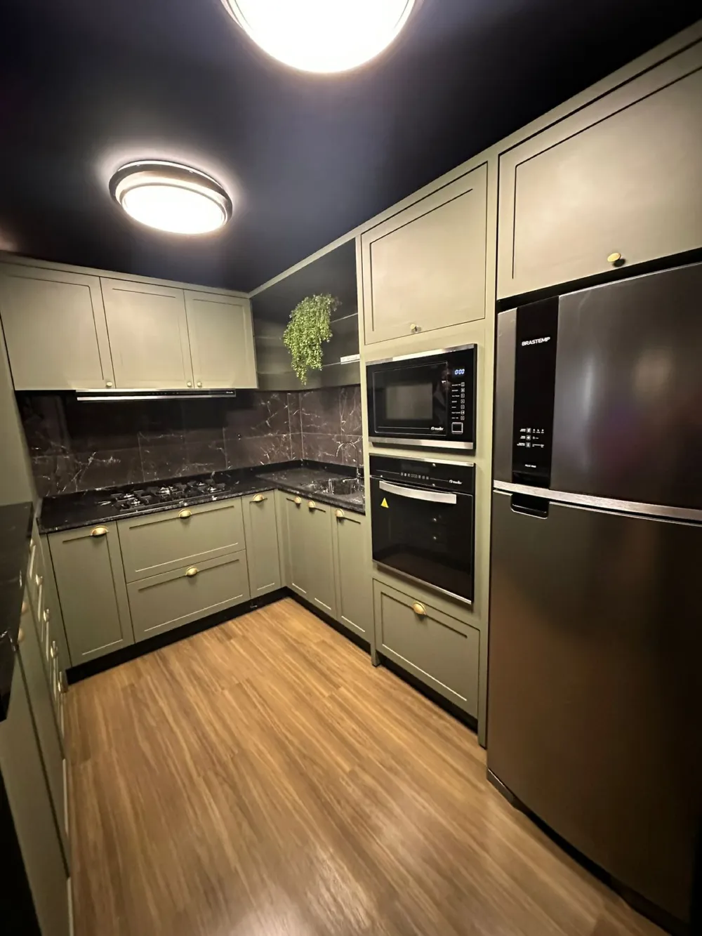 Apartamento para venda no bairro Meia Praia em Itapema