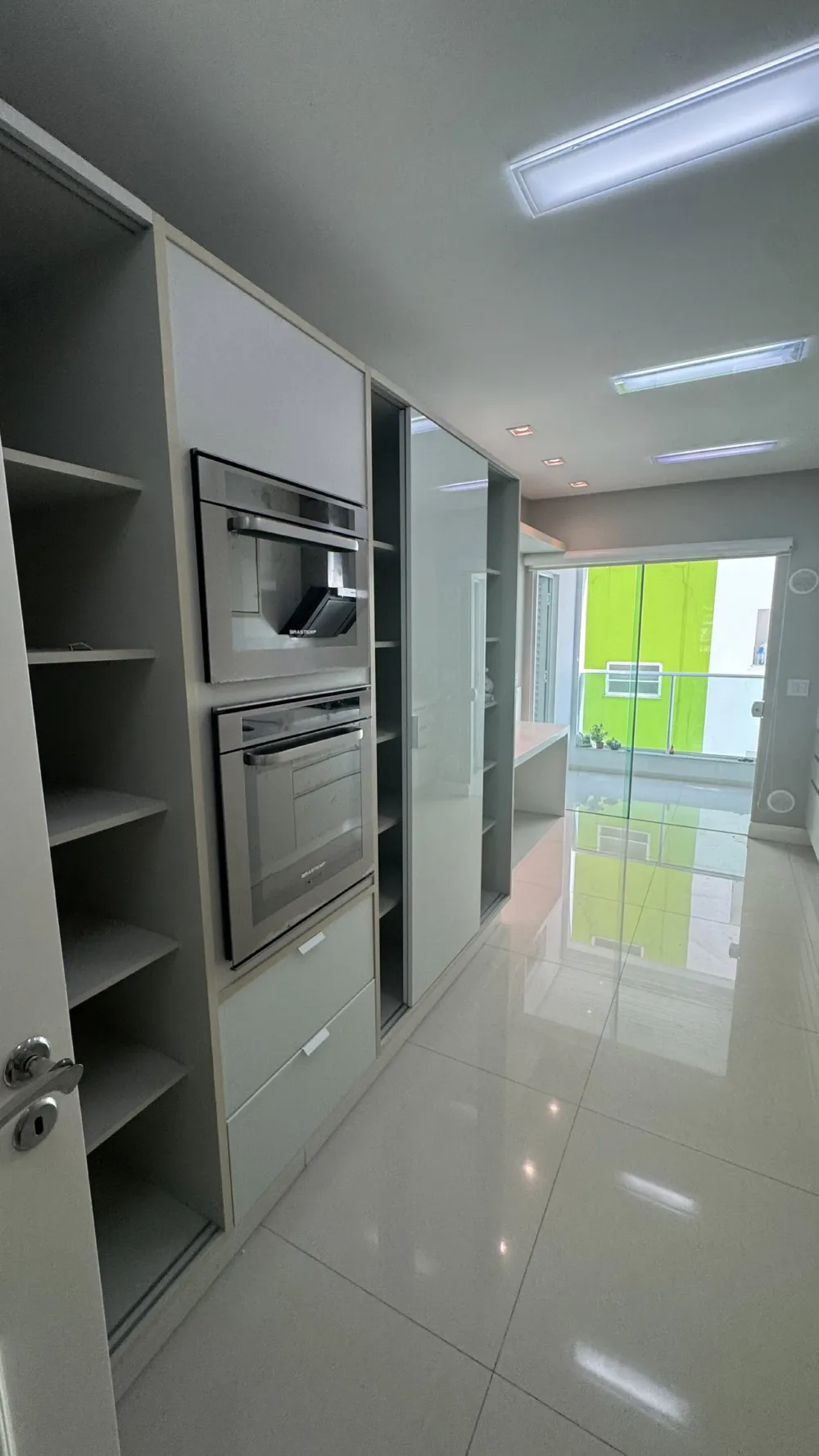 Apartamento 4 quartos para venda no bairro Meia Praia em Itapema
