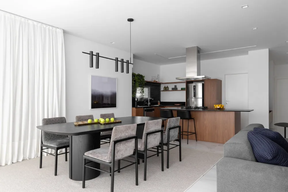 Apartamento para venda no bairro Meia Praia em Itapema