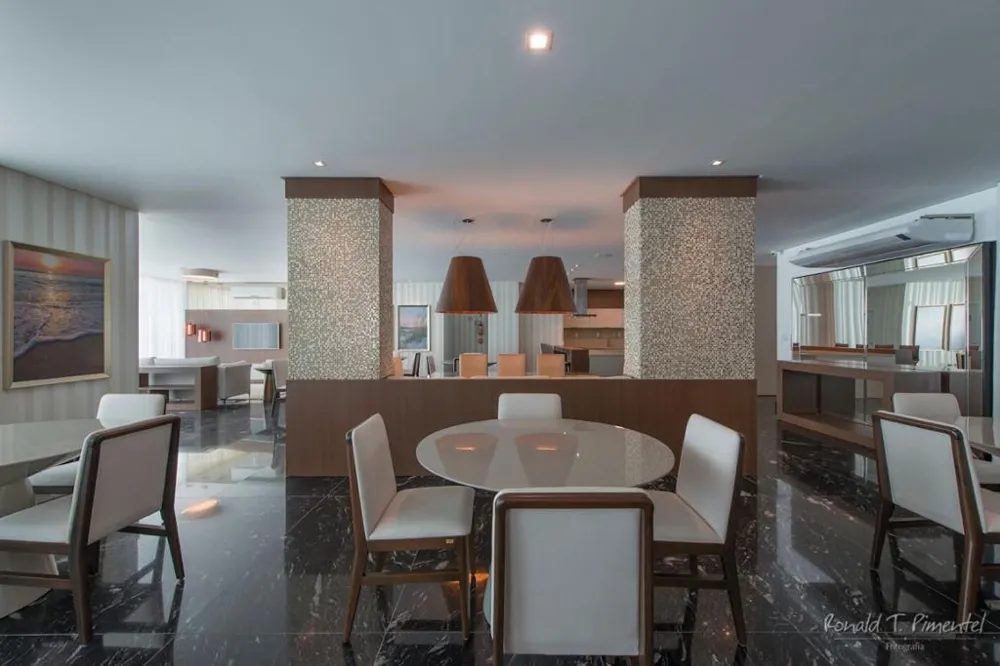Apartamento para venda no bairro Meia Praia em Itapema