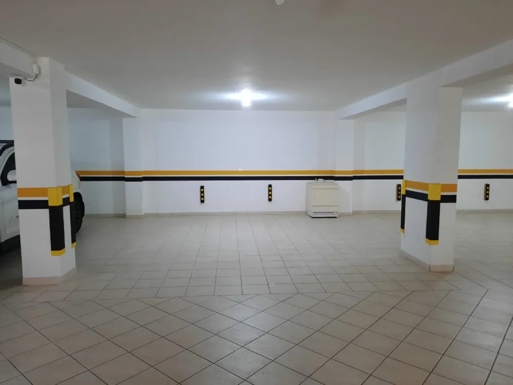 Apartamento para venda no bairro Meia Praia em Itapema