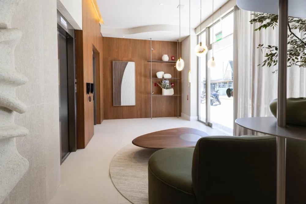 Apartamento para venda no bairro Meia Praia em Itapema