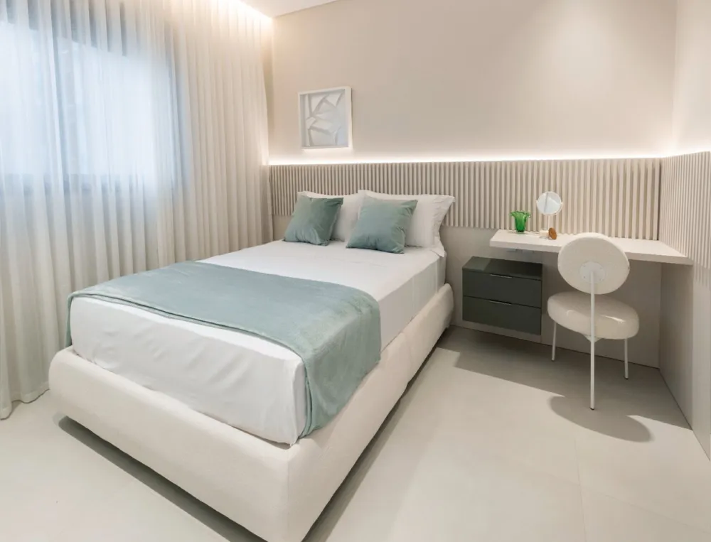 Apartamento para venda no bairro Meia Praia em Itapema