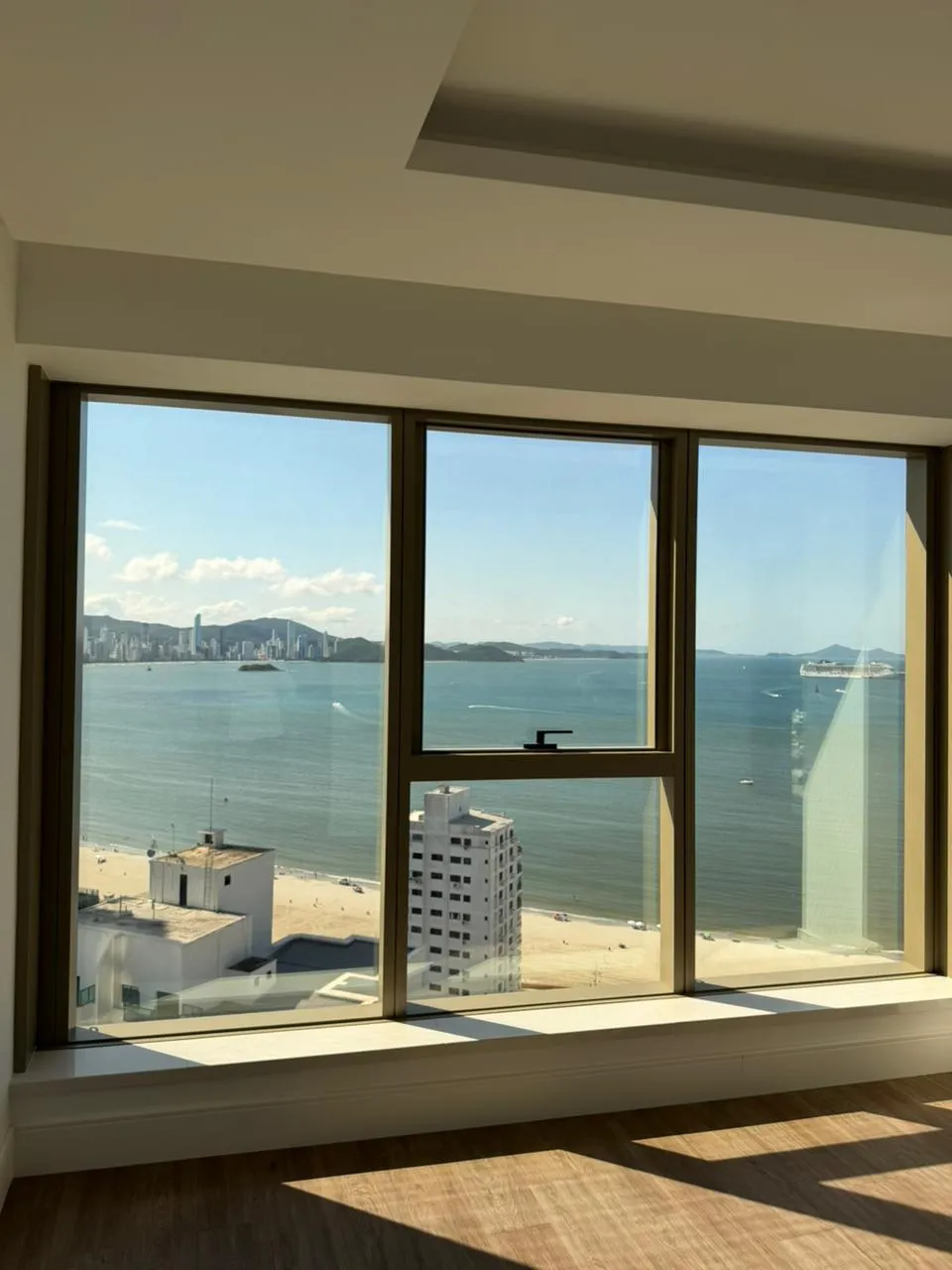 Apartamento para venda no bairro Barra Sul em Balneário Camboriú