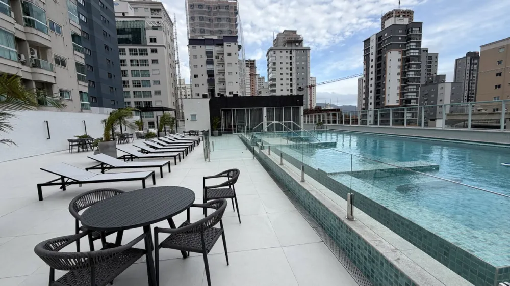 Apartamento 3 quartos para venda no bairro Meia Praia em Itapema