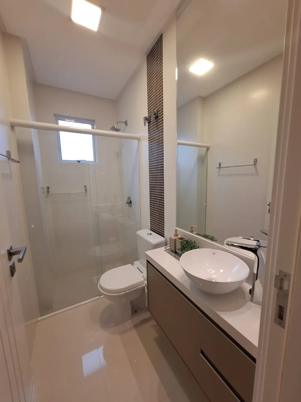 Apartamento 3 quartos para venda no bairro Meia Praia em Itapema