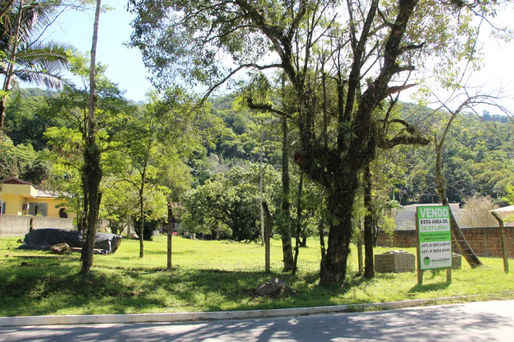 Apartamento para venda no bairro Sertão do Trombudo em Itapema