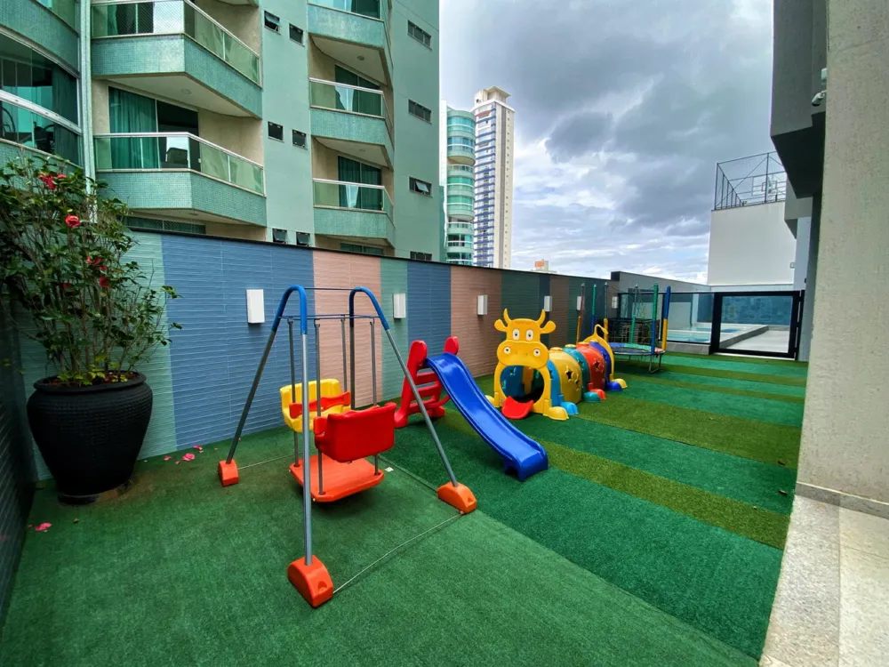 Apartamento para venda no bairro Meia Praia em Itapema