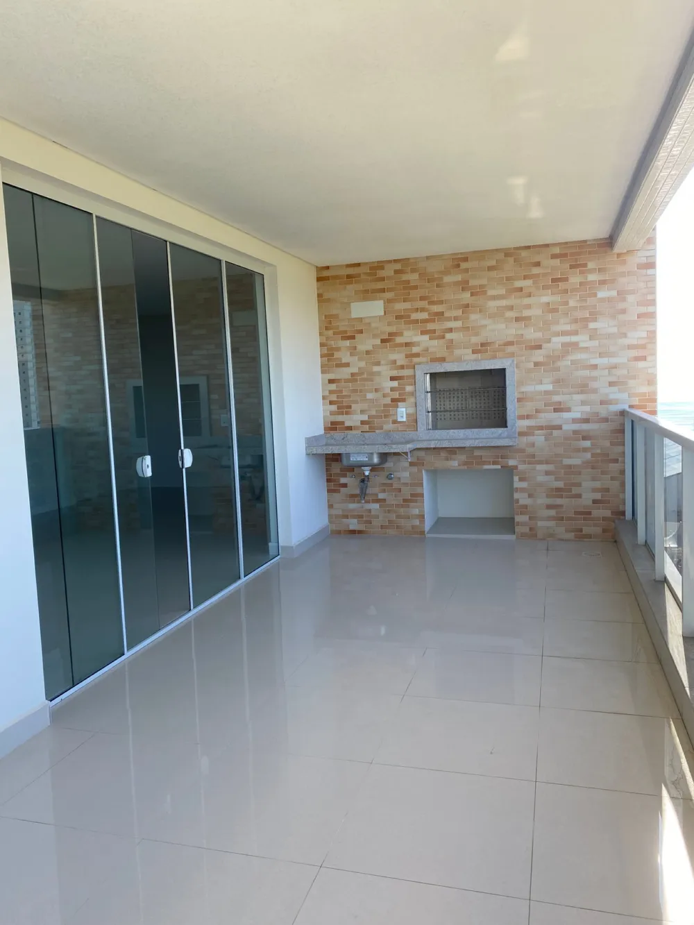 Apartamento 3 quartos para venda no bairro Meia Praia em Itapema