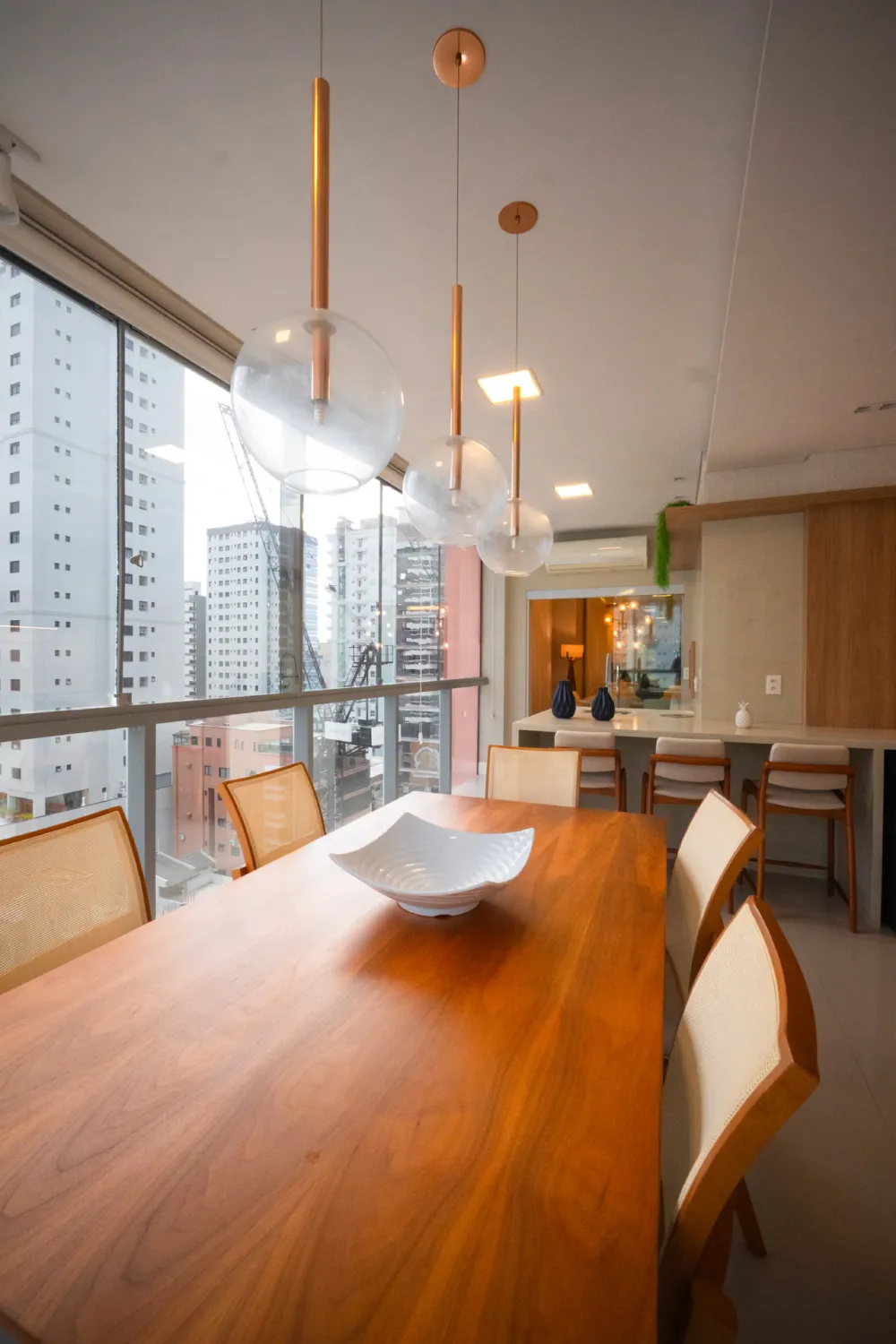 Apartamento para venda no bairro Meia Praia em Itapema