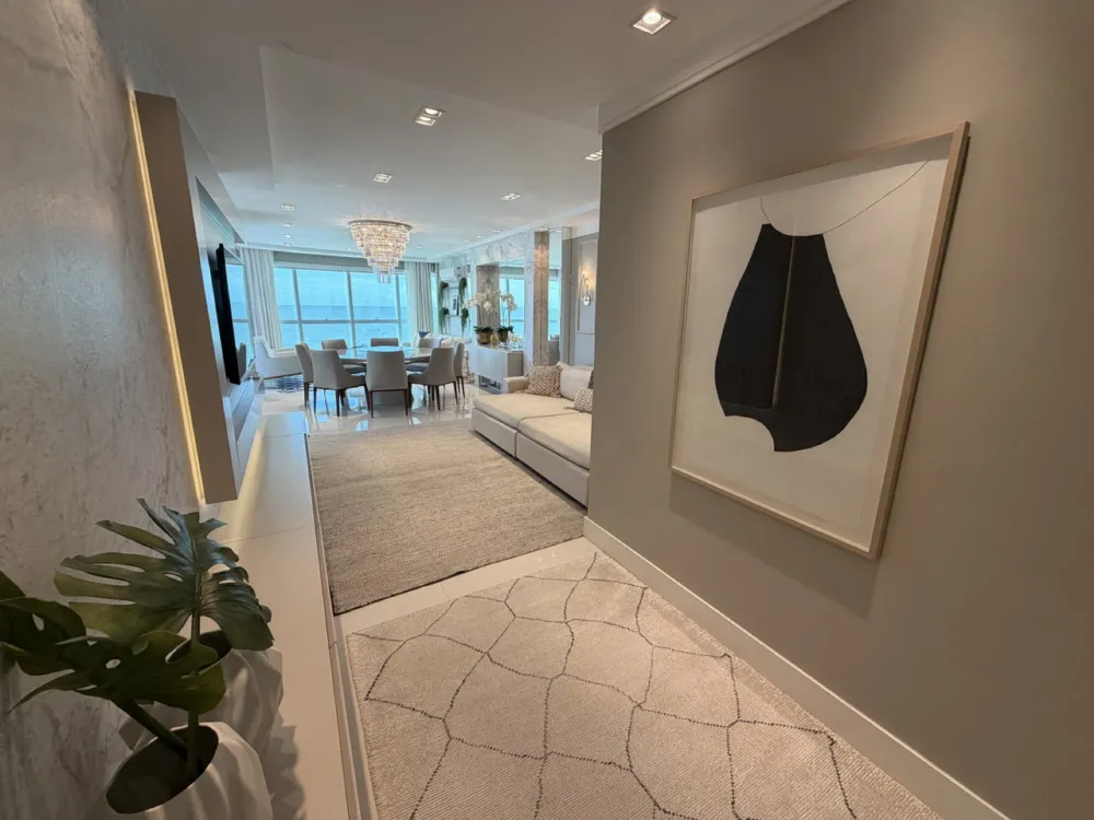 Apartamento para venda no bairro Meia Praia em Itapema