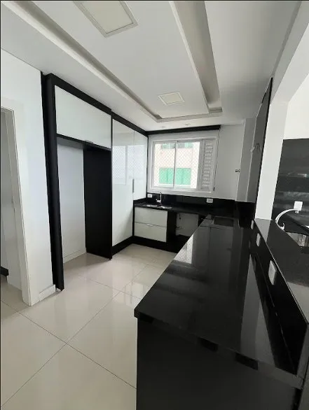 Apartamento para venda no bairro Estreito em Itapema