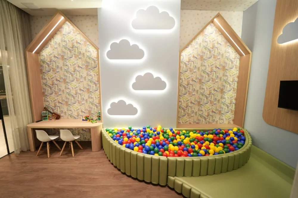 Apartamento para venda no bairro Meia Praia em Itapema