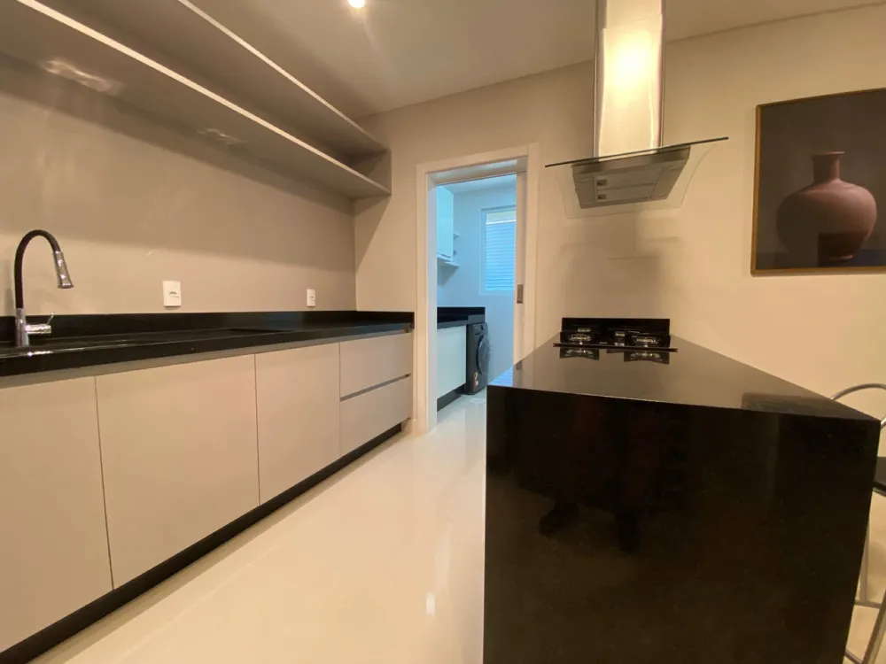 Apartamento 3 quartos para venda no bairro Meia Praia em Itapema