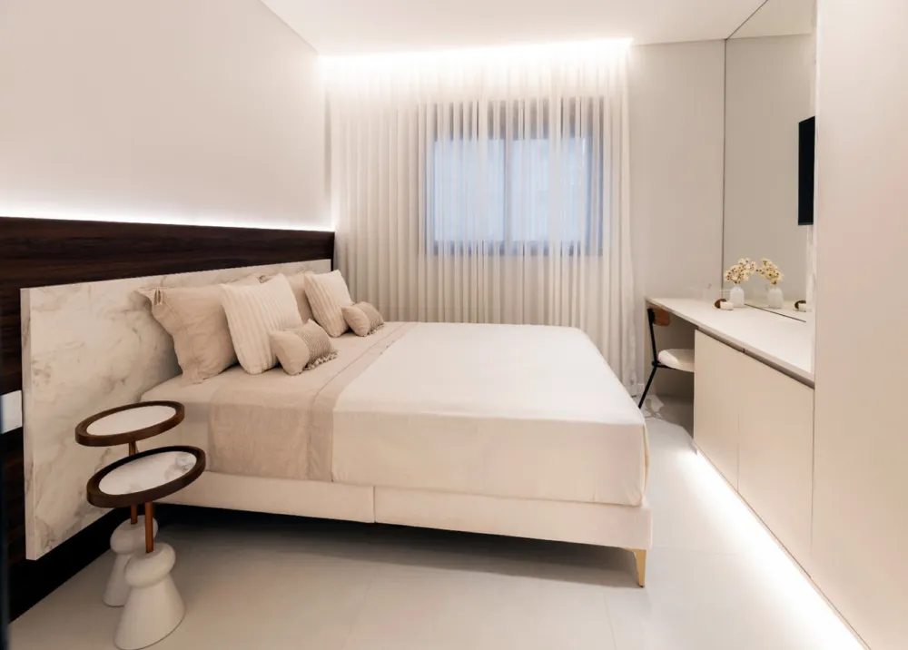 Apartamento para venda no bairro Meia Praia em Itapema