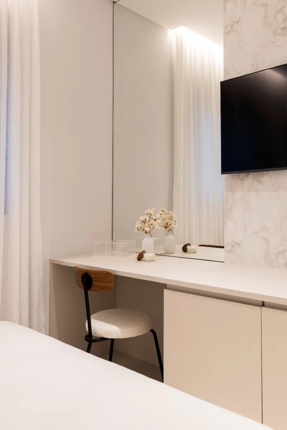Apartamento para venda no bairro Meia Praia em Itapema