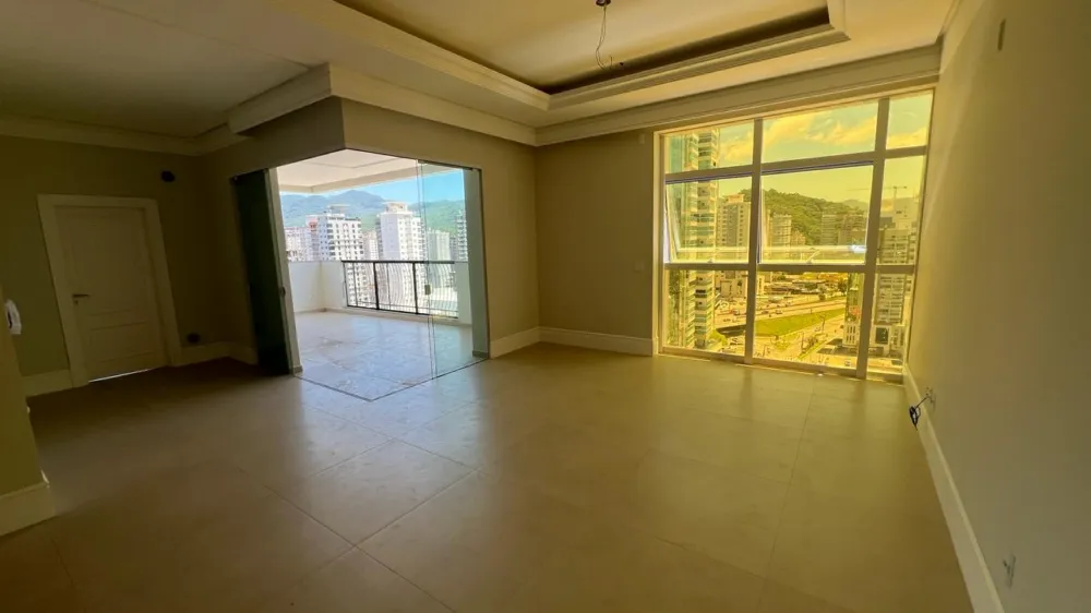 Apartamento 4 quartos para venda no bairro Meia Praia em Itapema