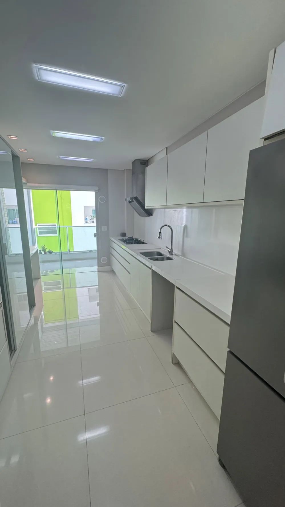 Apartamento 4 quartos para venda no bairro Meia Praia em Itapema